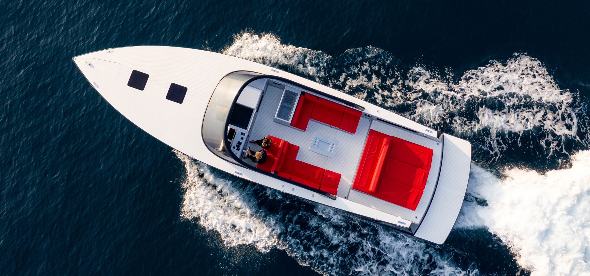 Yate VanDutch 48 con Motyvel Yachts Barcelona y Baleares con cobertura a nivel nacional